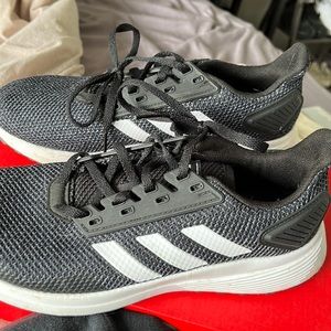 Barely worn. Cloud foam comfort